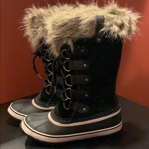 Women’s SOREL hand crafted winter boot